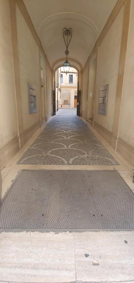 Chiara'S Place At Pantheon - Your Apt In Рим Екстериор снимка